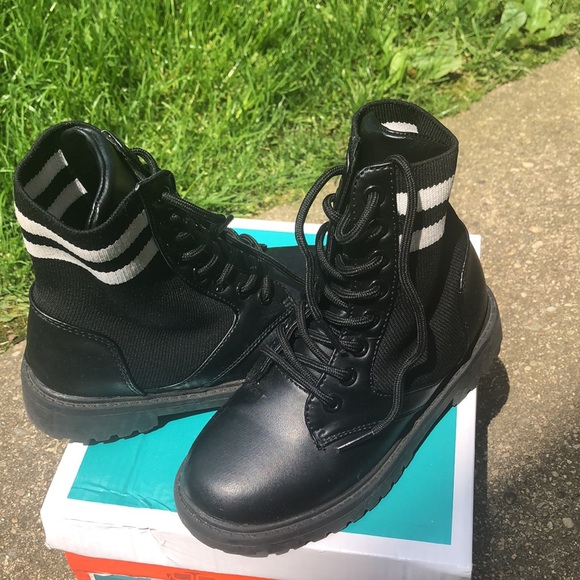 Hoo Dara Lace Toddler girl Combat Boot - Picture 3 of 7